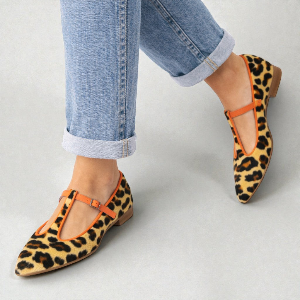 Lulu | LEOPARD T-STRAP FLATS