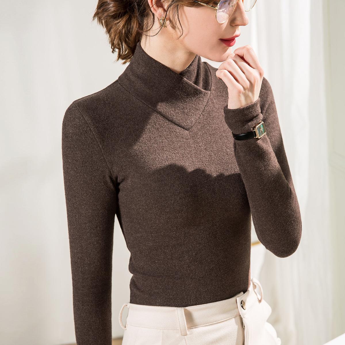 Sophie - Elegant Turtleneck with High Collar