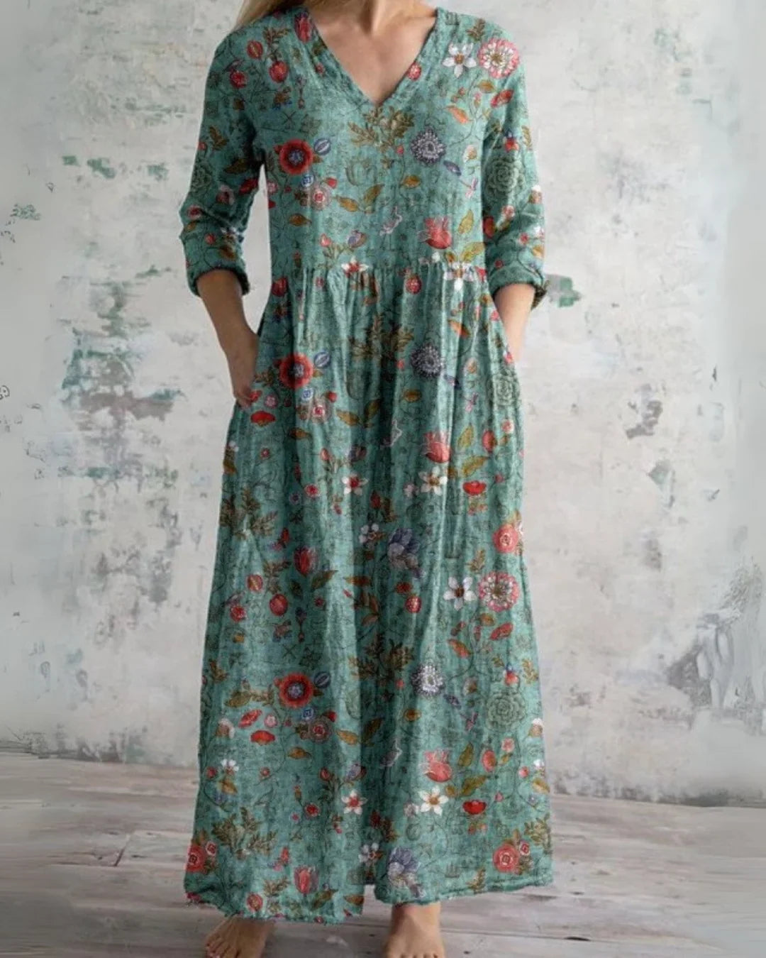 Clara™ | Vintage Floral Maxi Dress