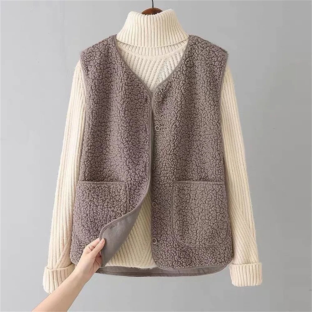 Luna | Classic Cardigan