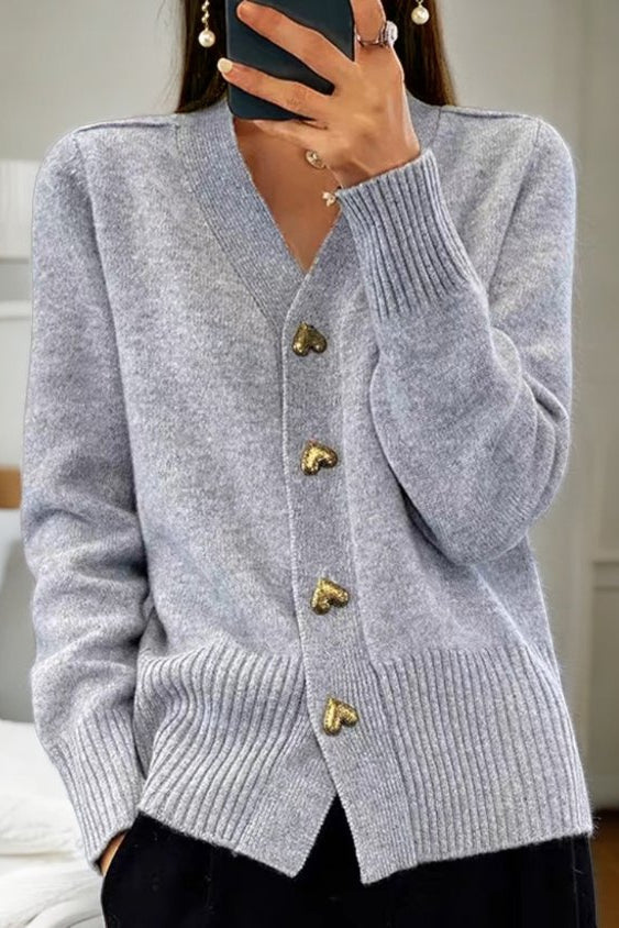 Romy - Elegant and Warm Cardigan