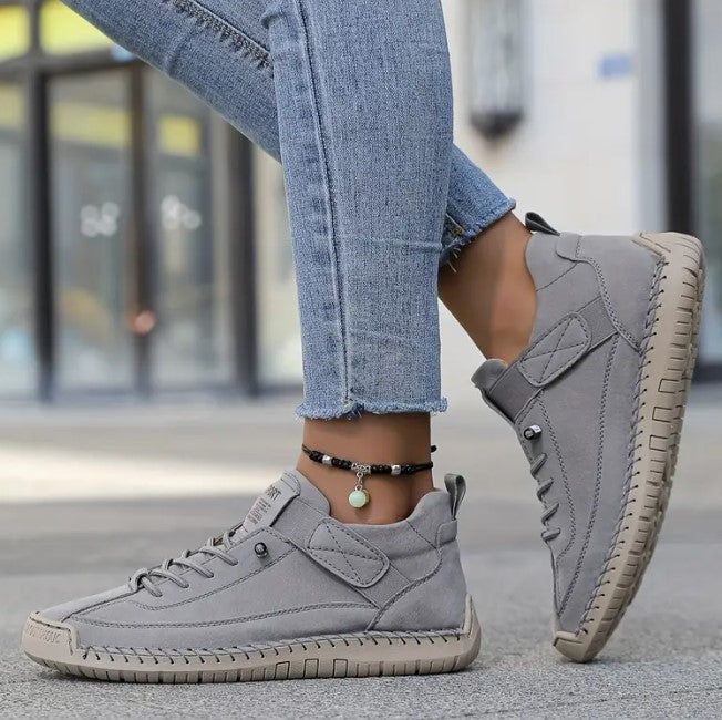 Mia™ – Comfortable Orthopaedic Trainers