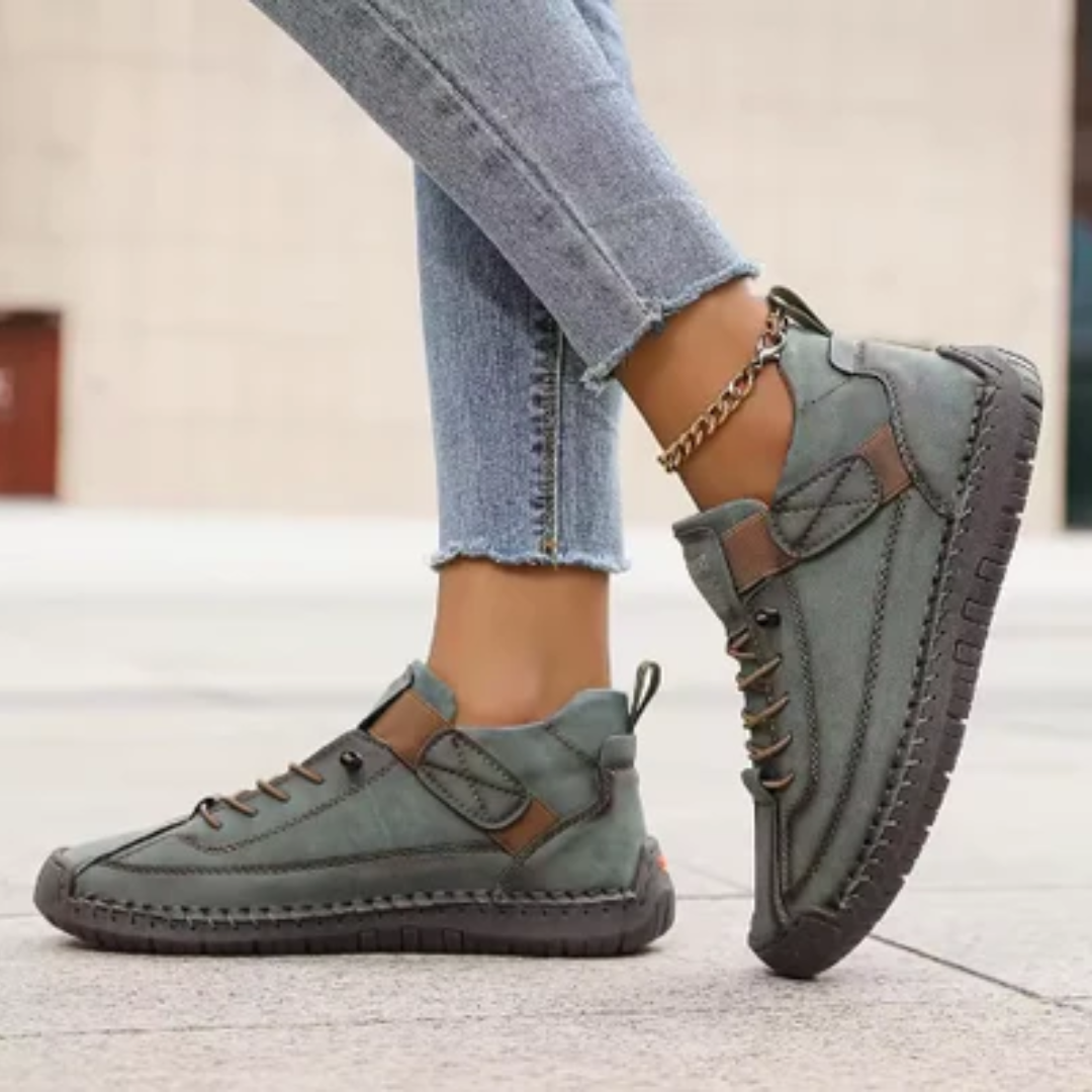 Mia™ – Comfortable Orthopaedic Trainers