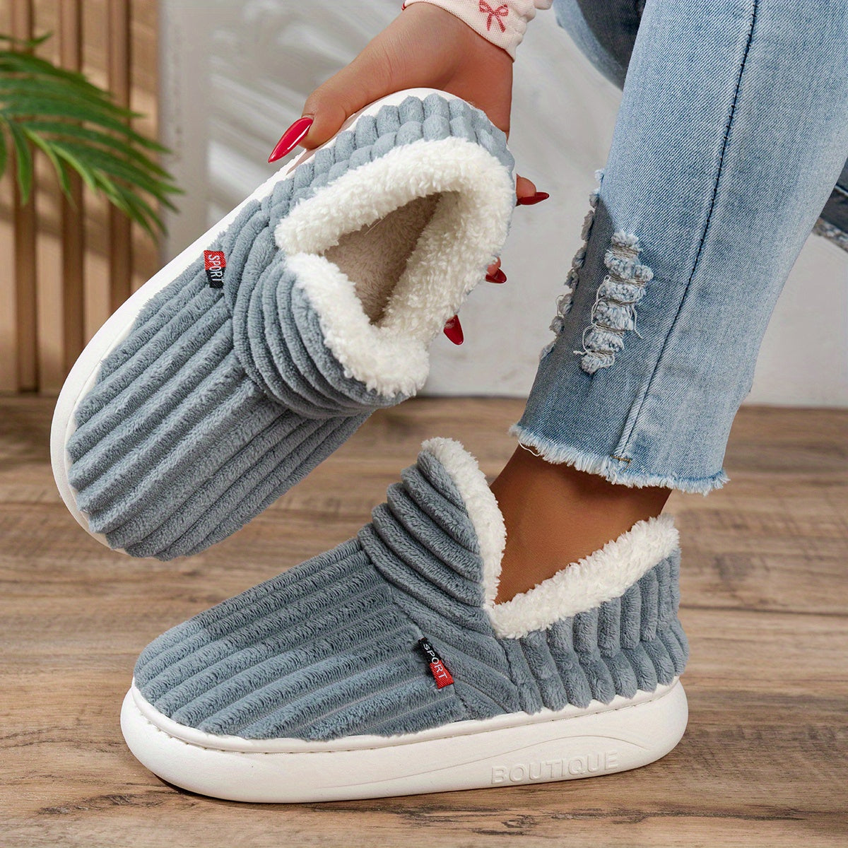 Mira | CozyStep Plush Slippers (Unisex)