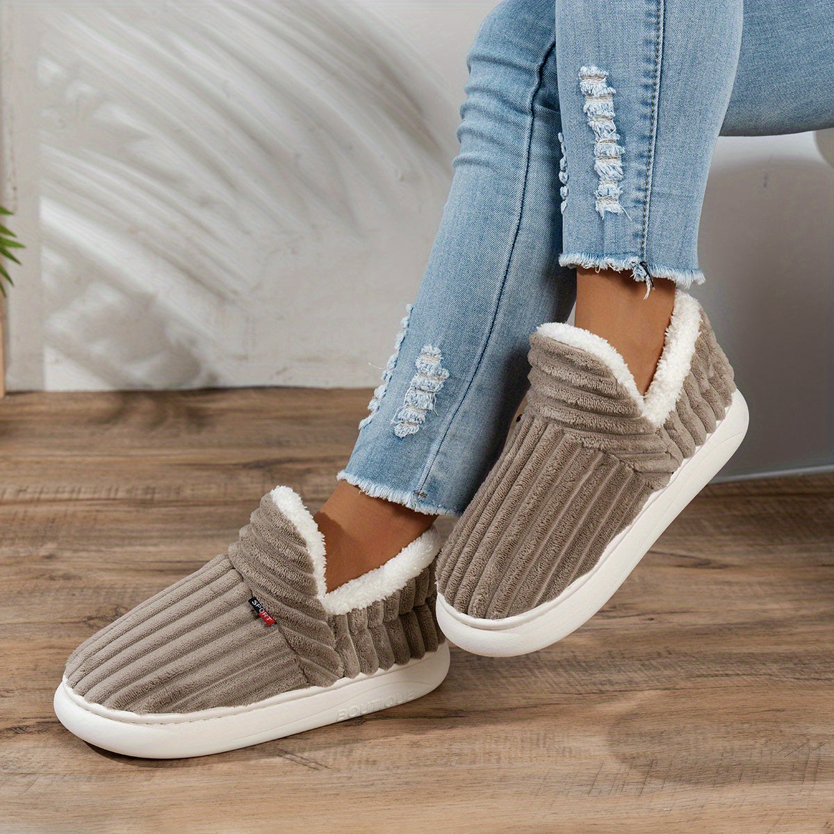 Mira | CozyStep Plush Slippers (Unisex)