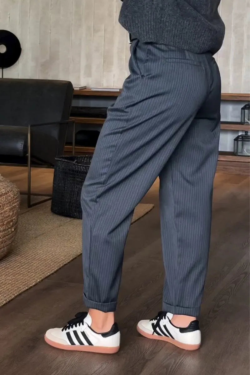 Mathilda | Elegant & flattering pinstripe trousers